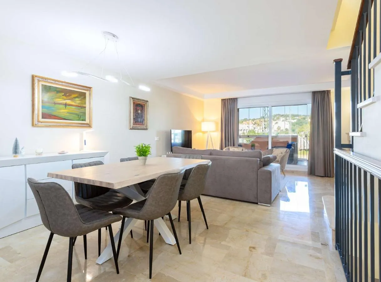 Royal Cabopino Townhouse, Marbellaアパートメント スペイン